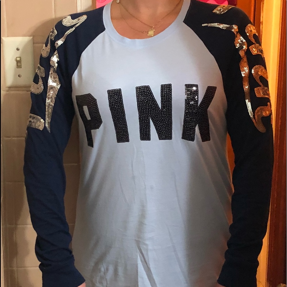 🌟NWT VS PINK LONG SLEEVE BLING T